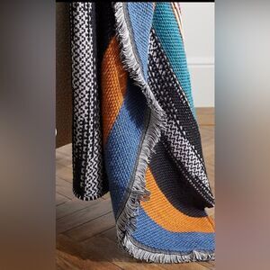 MISSONI HOME
Yailin Fringed Jacquard Throw